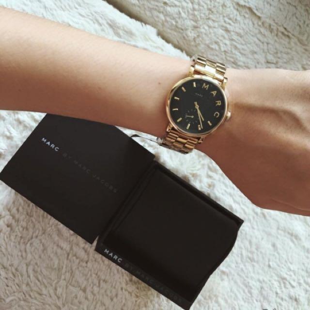 Marc Jacobs MBM3245 Baker Grün Zifferblatt Gold-Ton Damen Uhr Marc Jacobs MBM3245 Baker Grün Zifferblatt Gold-Ton Damen Uhr